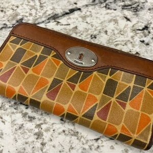 Fossil Tri-Color Geometric Wallet